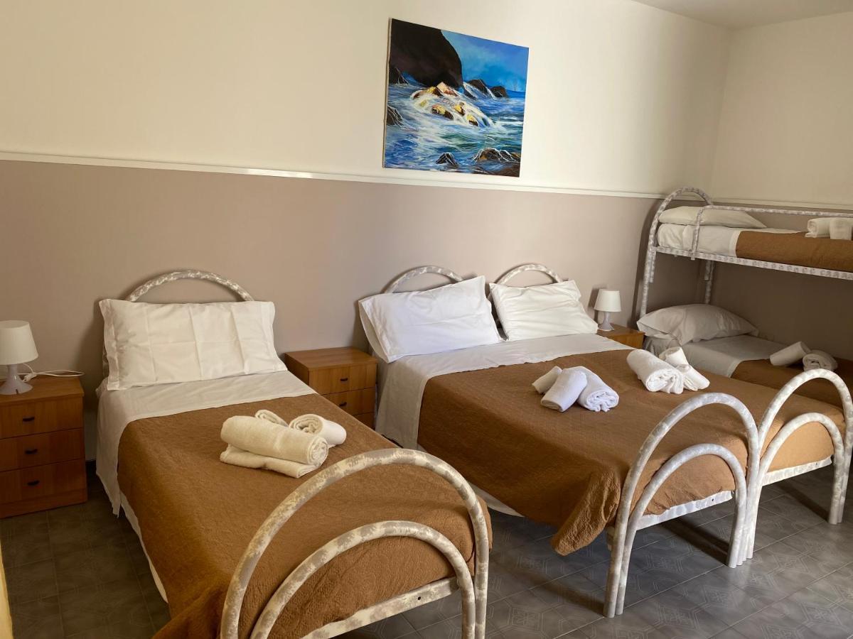 Capsule hotel Cimalu By Lampara